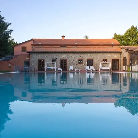 Hotel Villaggio Al Poggio Dei Papi 3*